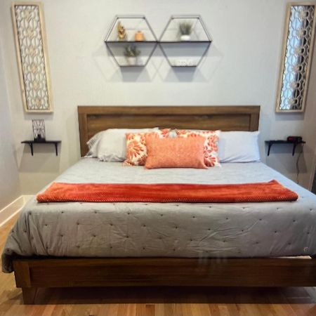 Brickhouse Loft - A Boutique Hotel Martinsville Zewnętrze zdjęcie